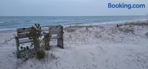 Ocean Breeze next to the Beach - Image 2