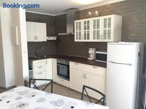 Appartement rénové aux portes de St tropez - Image 1
