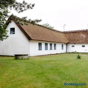 13-Room Holiday Home 500 M To The Beach - Image 2