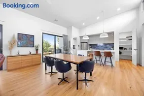 Redgum Rise - Mansfield - Sleeps 6 - Image 2