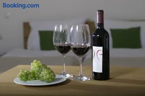 Wein + Bett Wiedeck - Image 4