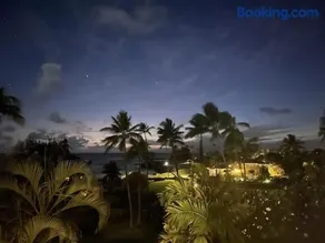 Honu He'e Nalu - The Surfing Turtle - Ocean & Beachfront! Stunning Views! - Image 4