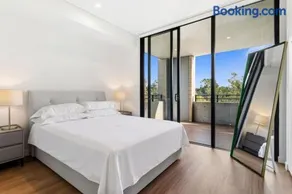 Glebe Apt Walk to CBD, Uni and Free Parking - Image 3