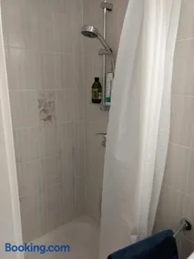 Ruhiges, gemütliches Zimmer mit Bad für 2 Personen, mit Gartenterasse - Image 2