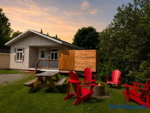 Shack Cozy with Spa near Massif Charlevoix & MSA - Image 2