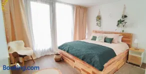 Stilvolle Galeriewohnung im Land der tausend Berge - Image 2