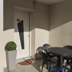 Appartement verdoyant au bord du lac Leman entre Evian et Thonon dans une Villa - Image 3