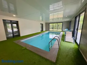 Villa - piscine intérieur chauffée - jardin clos - Image 5