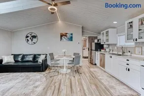 Modern Suite - 10 Min to Corning - Quiet & Cozy - Image 1