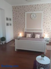 UBYTOVÁNÍ NA SPRÁVNÉM MÍSTĚ - Image 1