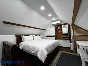 Old Klang Road Homestay Dungun - Image 3
