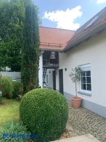 Bezaubernde Ferienwohnung mit Rosengarten - Image 1