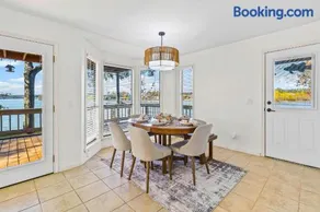 Charming 3BR Waterfront Gem in Cedar Point - Image 2