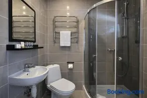 Gusarskiy Hotel and Apartment - Image 5