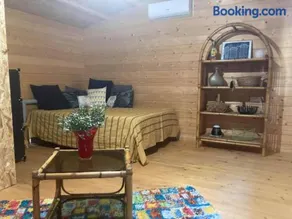 Chalet d'une chambre avec piscine partagee et jardin amenage a Cornillon Confoux - Image 2