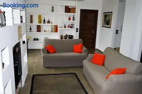 Spacious apartment in Avellino of 140 m² with shared pool - Image 2