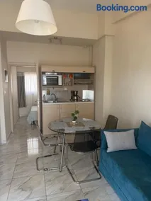 Amphipolis Deluxe Apartments - Image 4