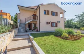 Two-Bedroom Apartment In Radmani - Image 1