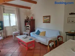 Charmante maison avec jardin - Image 1