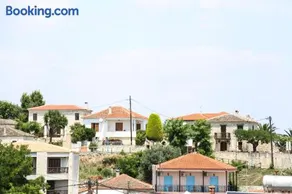 Yannis Apartments - Image 2