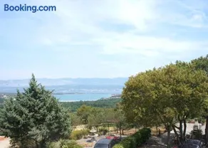 Sea view apartment - Image 1