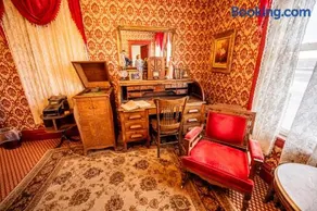 Virginian Hotel - Image 2