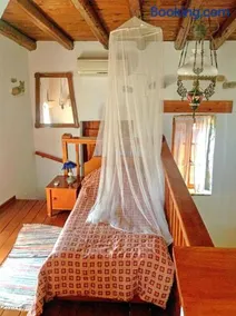 Sea view house Leonidas Sleeps 3 with balcony bbq - Image 5