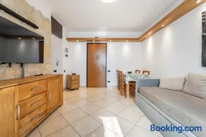 Home Karalis - Image 2
