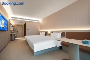 Hanting Hotel Guangzhou South Railway Station - Image 1