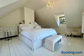 Elegant Hampshire Countryside Stay - Image 4