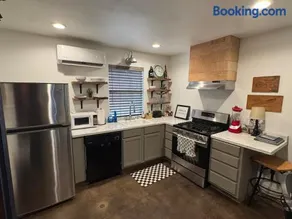 Carriage House - Image 1