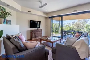 Bay Largo I Private Properties - Image 4