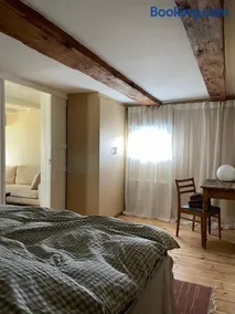 Magasinet - Cozy farmstay near forest & lake - Image 4