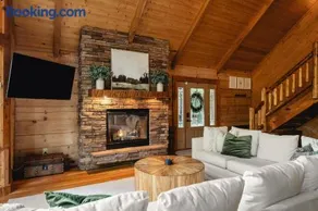 Pinewood Chalet - Image 4