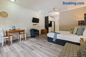 Studio Apartments At TreeTops Port Douglas - Image 3