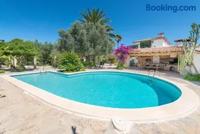 NEW! Can Malondra, villa para 8 con piscina y jardines - Image 1