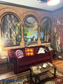 Gryffindor Common Room- Warner Bros Studios & London - Image 4