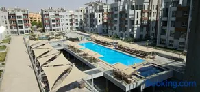 JW Marriot Serviced Apartment 1 bedroom Suite pool view by aljazi - Image 1