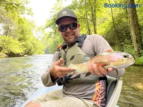 Nantahala River Luxury Escape-on the river! - Image 2