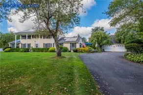 Four Acres Retreat - Image 1