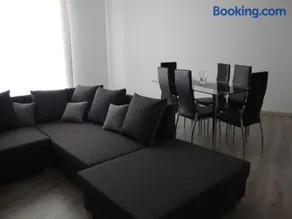 appartamento in villa con piscina - Image 2