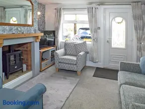 Comfy Kozy Cottage - Image 1