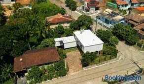 Casa Container Moderna com Vista da Natureza em Itajaí - Image 5