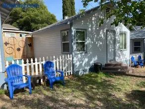 Clearlake Cabins & Boat Parking - Image 4
