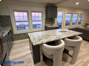 Bailiwick on the Beach - Oceanfront Cottage - Image 3