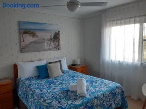 Fifth Green Apartments - Image 4