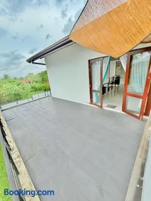 Alex's Place - Image 3