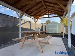 Sequoia Basecamp With Fenced Yard - Image 3