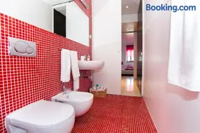 Ana's Design Apartments - Image 4