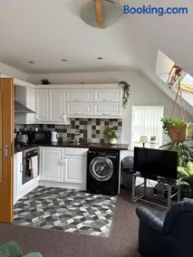 Cosy Ards Loft Apartment - Image 4
